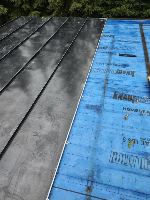 Reparatii jgheaburi burlane țiglă metalică