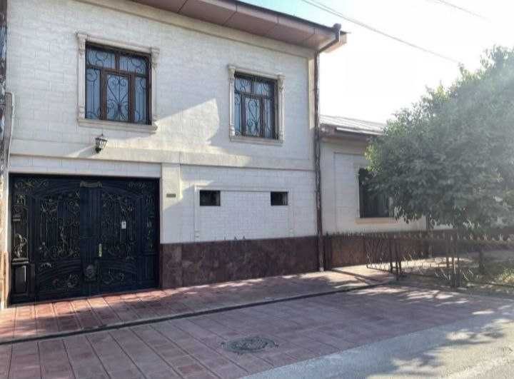 Hovli Учаска Sotiladi. Shayxontoxurda 5 sotix 7 xona mo'ljal Shofayzi