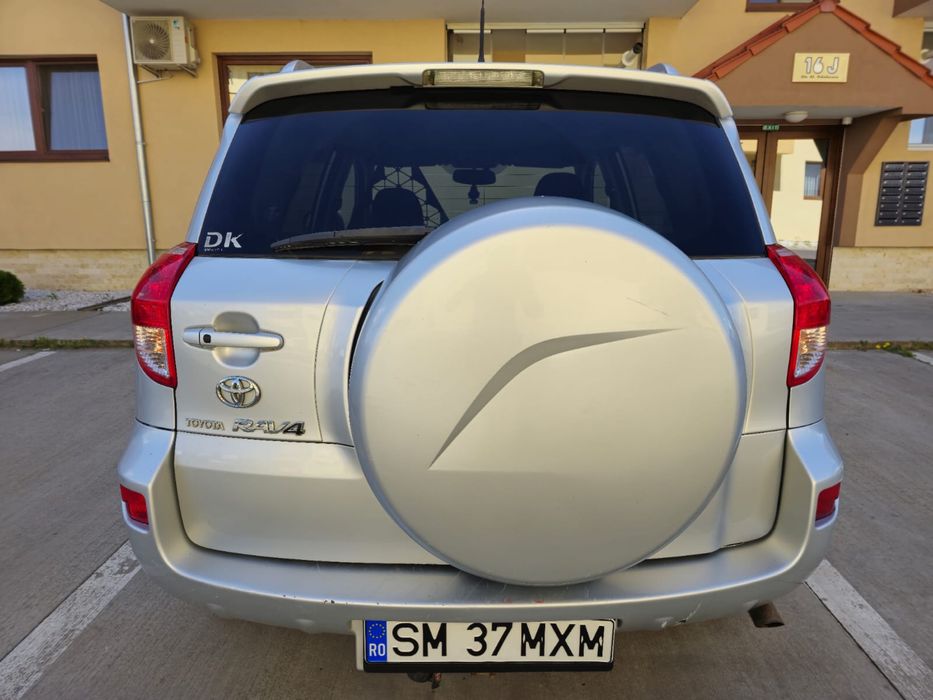 Toyota RAV4 2006, 2.2L Diesel 4x4 177CP