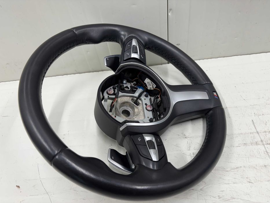 Кожен М спортен волан БМВ Ф45 Ф46 Х1 Ф48 Х2 Ф39 с пера