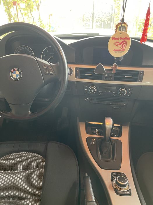BMW E90,Facelift 320 D
