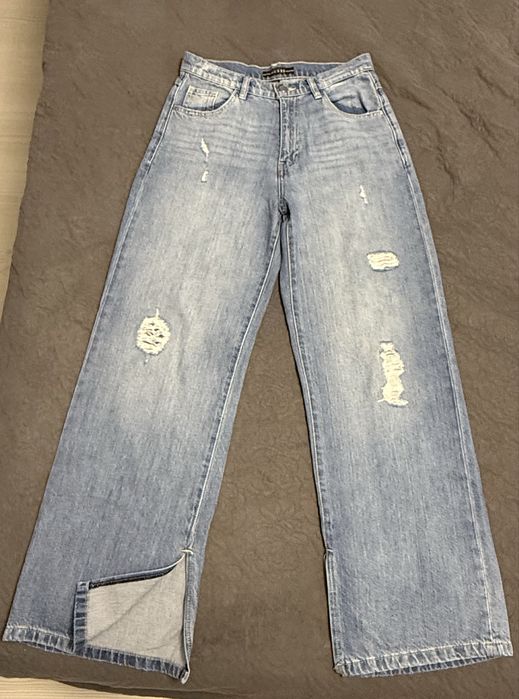 Michael Ko , EA7 , DKNY , GUESS