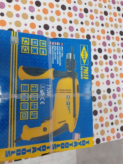 Bormasina cu Percuție Italia 710w