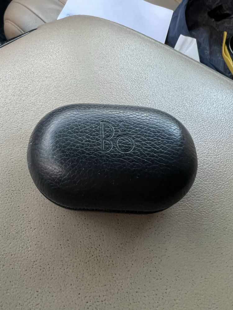 Bang & Olufsen BeoplayE8 3 generation
