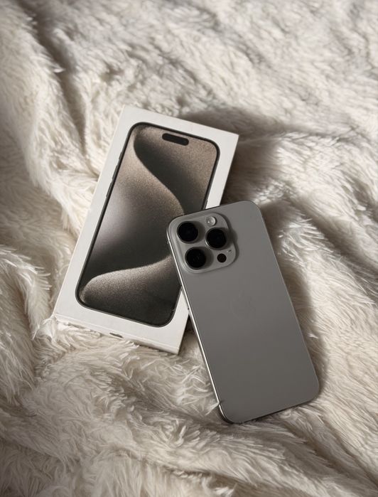 Продам айфон 15 про iPhone 15 pro