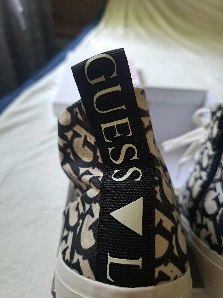 Кецове Guess 37 номер