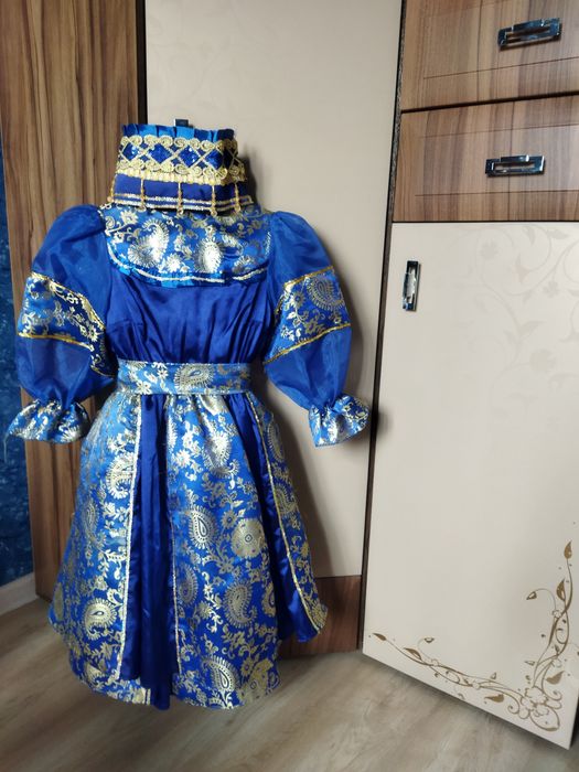 Продам русские танцевальные костюмы для девочек