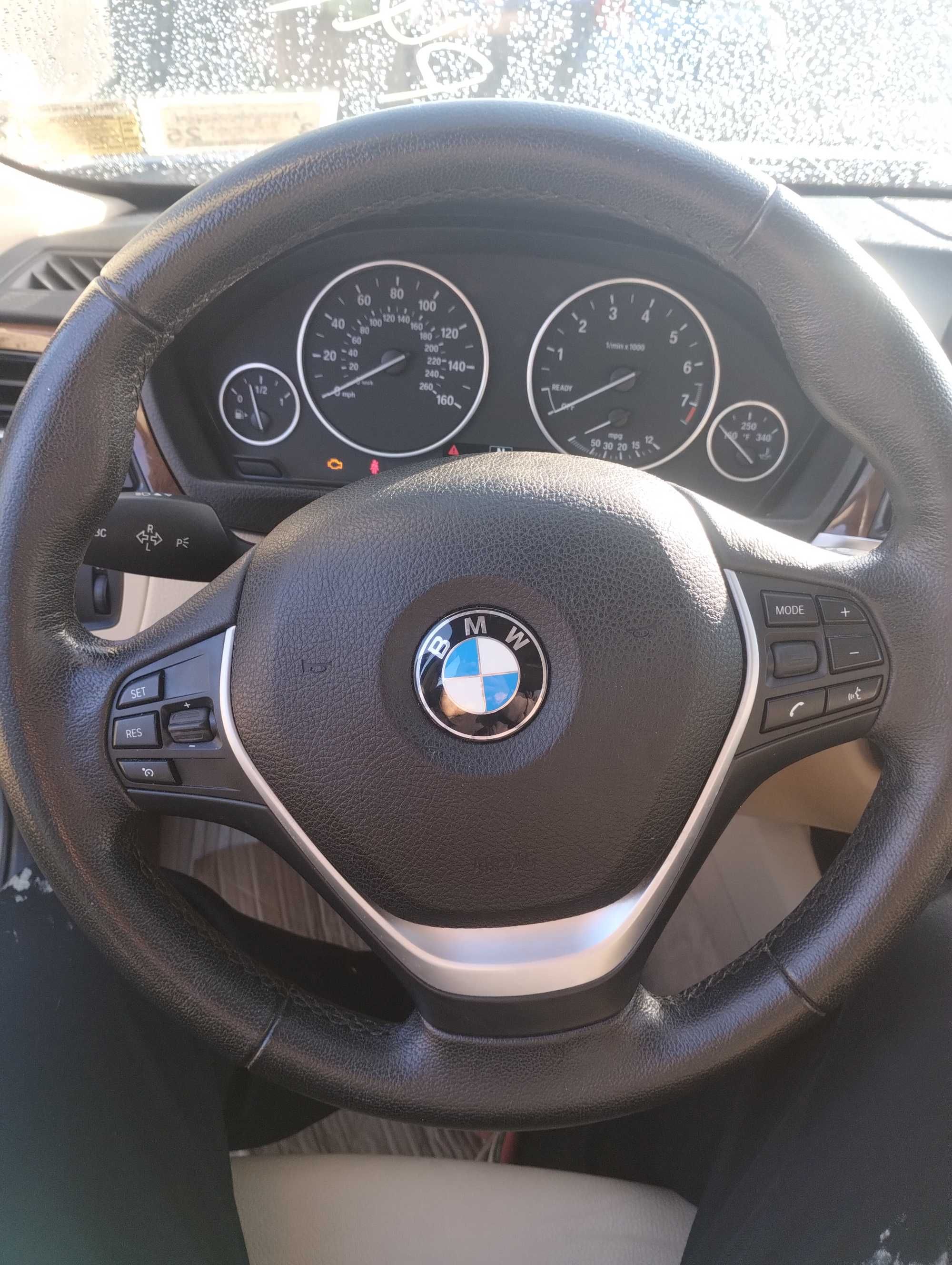 Usi,Capota,Far,Bara,Motor,Roti,Interior BMW Seria3 F30 2.0 Xdrive 2014