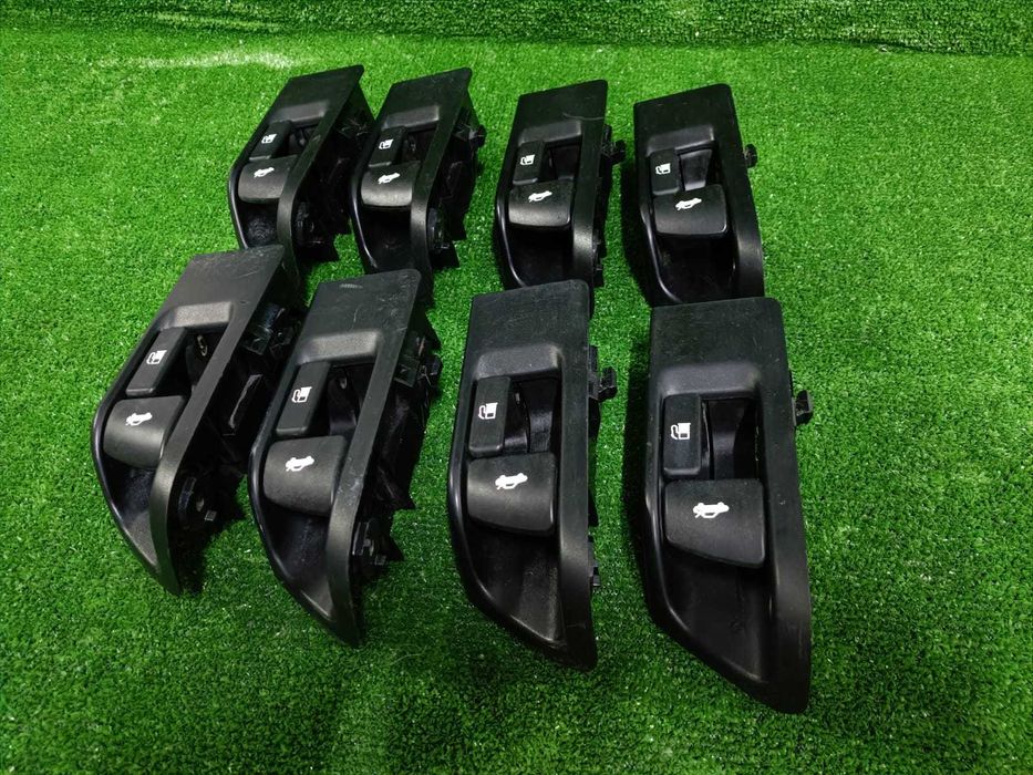 Ручка открывания бензобака и багажника от Toyota Camry 40 45