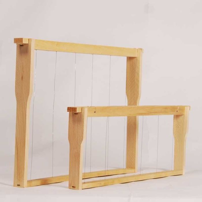 Stupul NOMADISMO 10 rame + Magazie , rame insarmate, hranitor