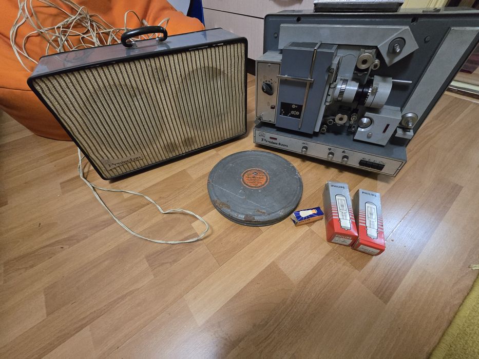 Aparat IOR BUCURESTI de proiecti pe lampa si difuzor in set