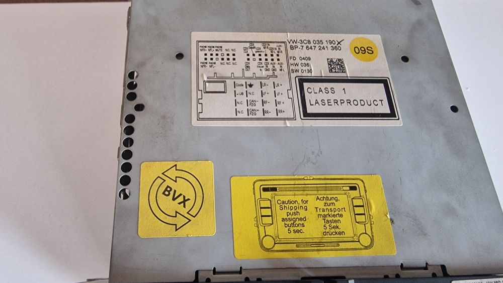 Vand navigatie 10 inch si casetofon passat cc