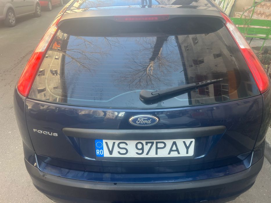 Vând sau schimb Ford focus