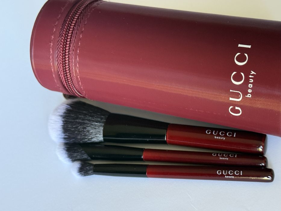 Четки за грим Gucci