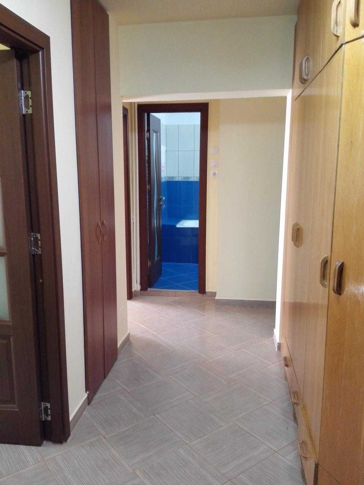 Apartament Unirii 3 camere, decomnadat, et.1