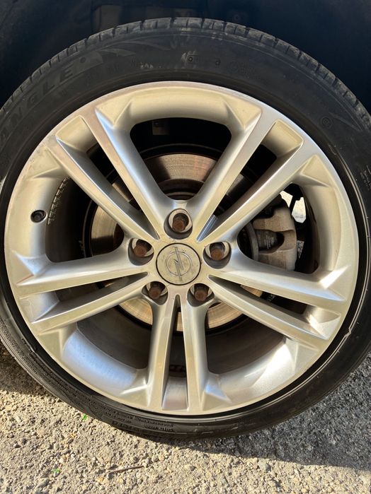 Джанти Инсигния 18