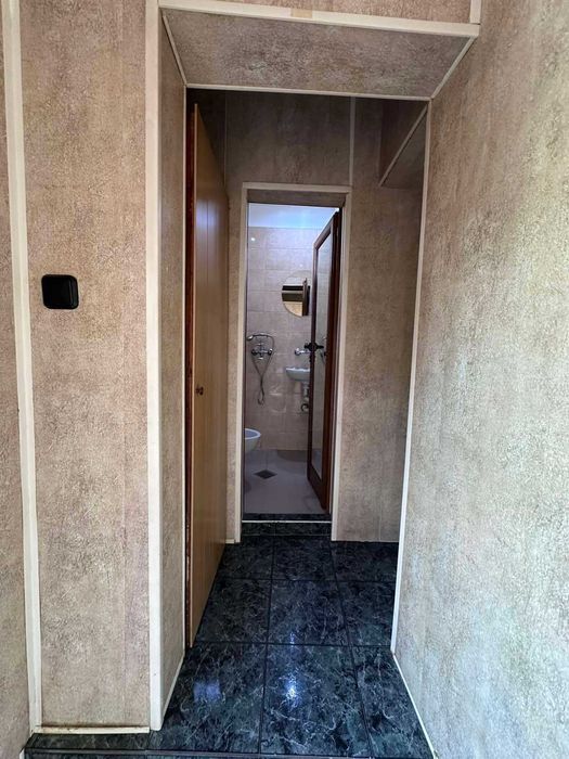 Дава се под наем Тристаен апартамент в София, Център - 70 кв.м за 435 € - Снимка #8