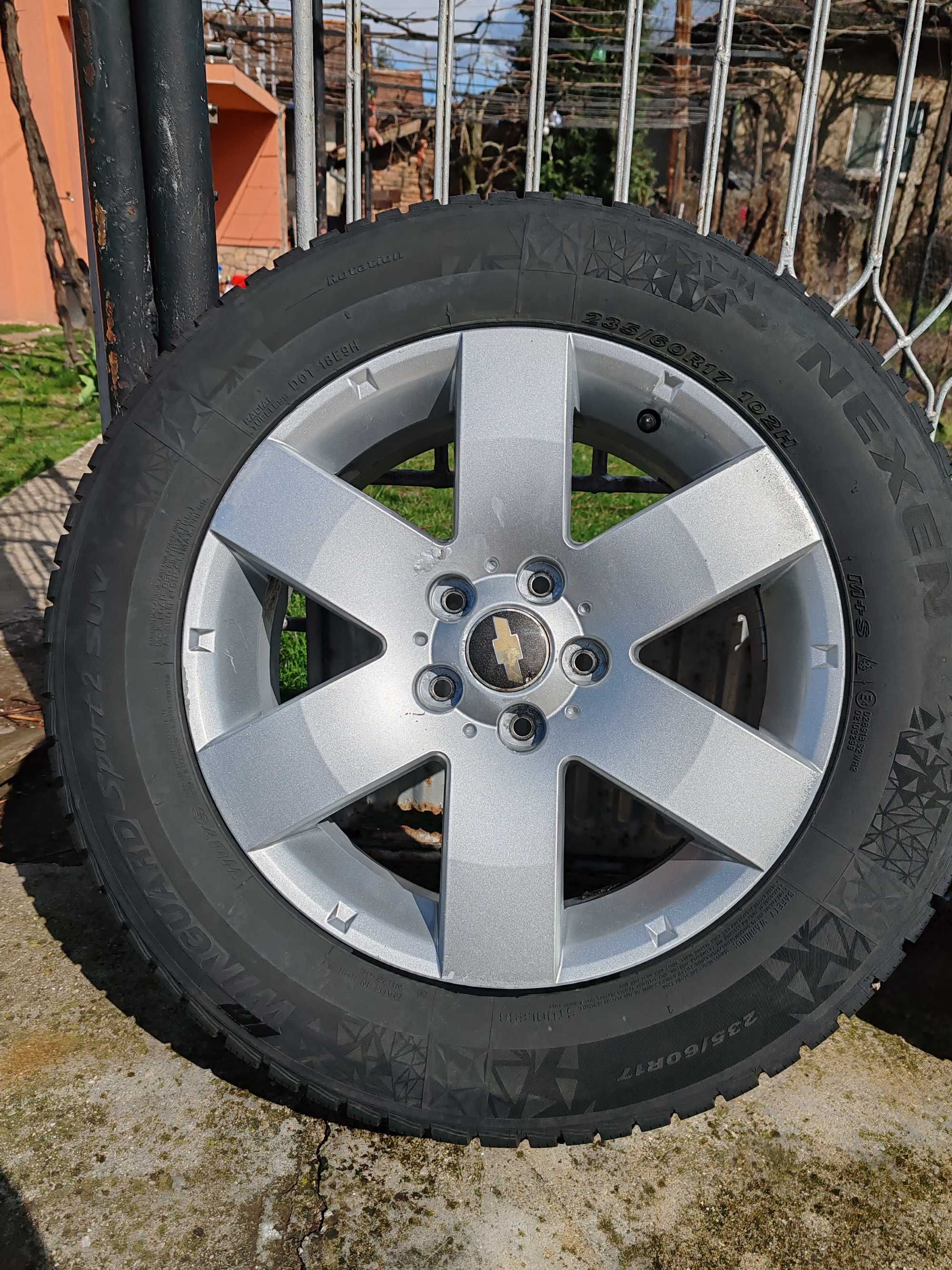 Гуми с джанти Chevrolet Captiva