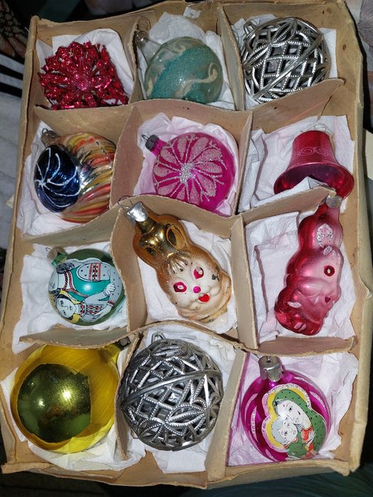 Globuri sticla romanesti