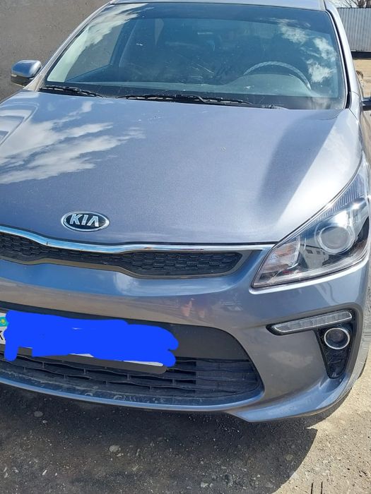 Продам автомобиль КИЯ РИО.