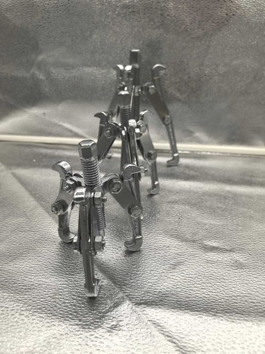 Extractor cu 3 brate reversibile pentru rulmenti si discuri – 129 lei