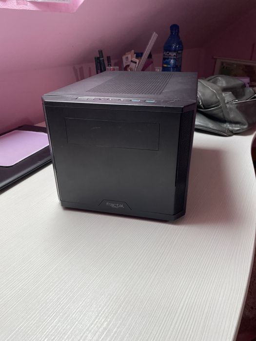 Pc Gaming Fractal Cube, i7 6700K, video 8gb GTX 1070