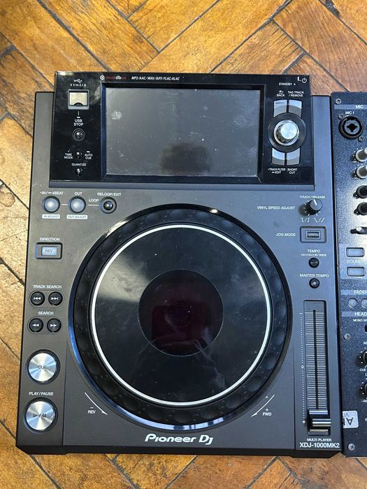 Set 2 XDJ + DJ Mixer