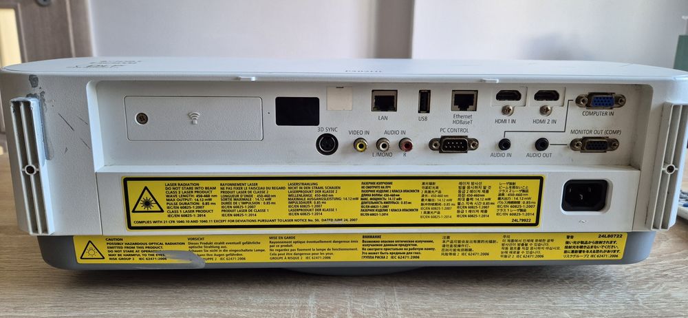 Videoproiector  NEC P502HL