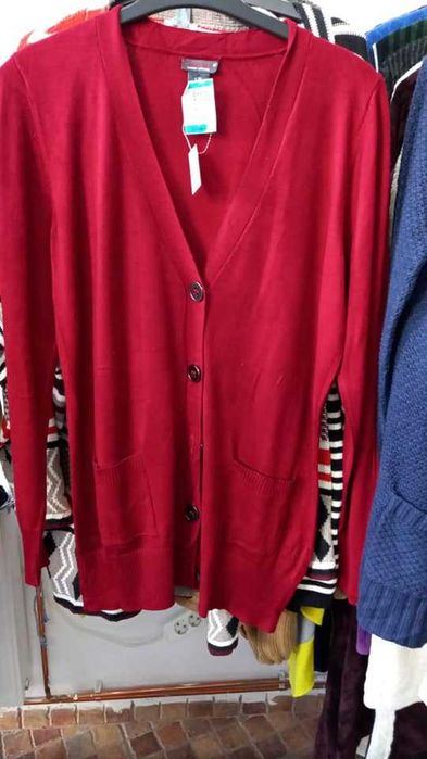 Pantaloni trening,hanorace,veste,geci,pulovere SECOND-HAND la balot