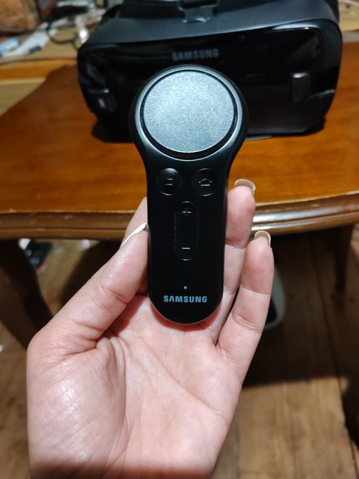 Очила за виртуална реалност Samsung Gear VR