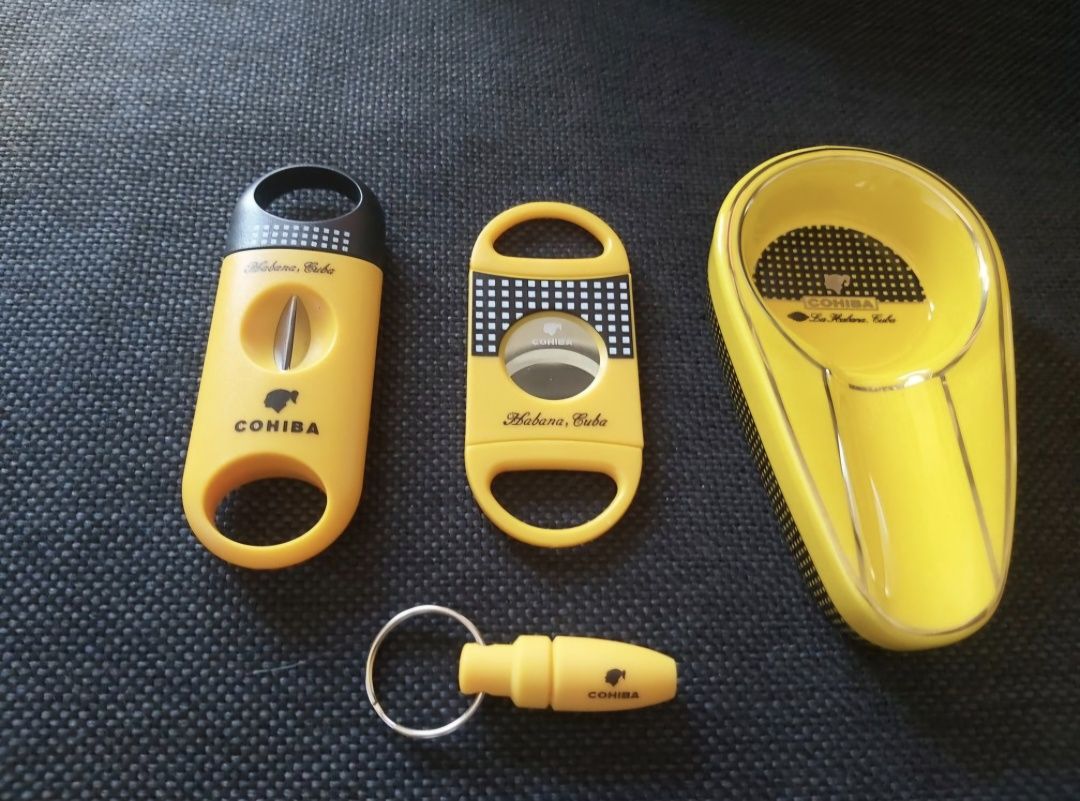 Подаръчен комплект за пури COHIBA,пепелник,резачка,ножичка и пънч