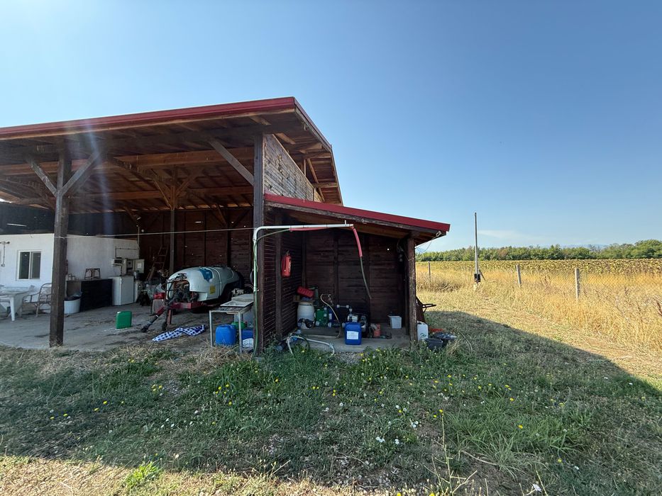 Продавам Овощна градина в с. Цалапица.