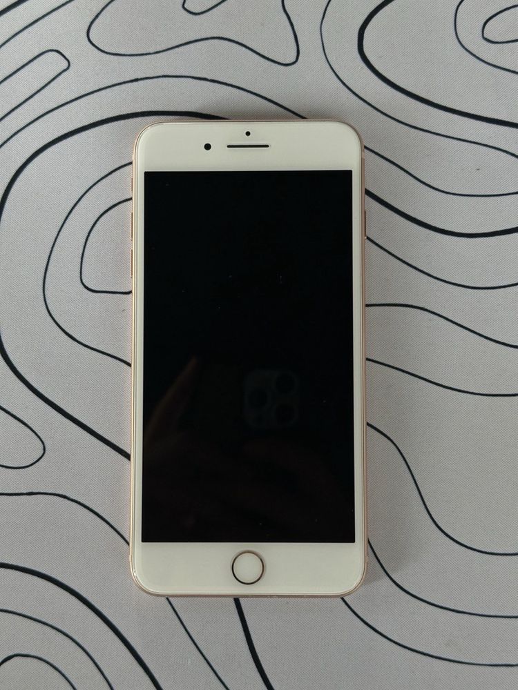 Продаётся iPhone 8 Plus Gold