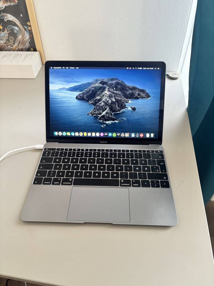 Dezmembrez MacBook 12 retina• model A1543• functional display/placa