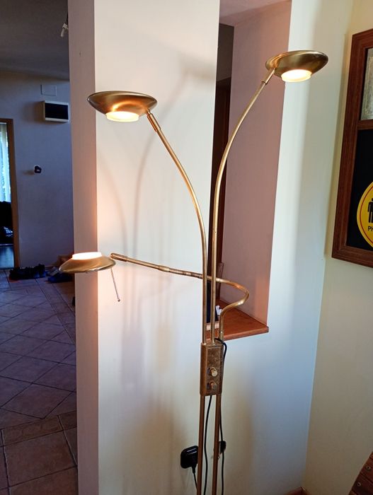 Lampa picior cu 3 becuri