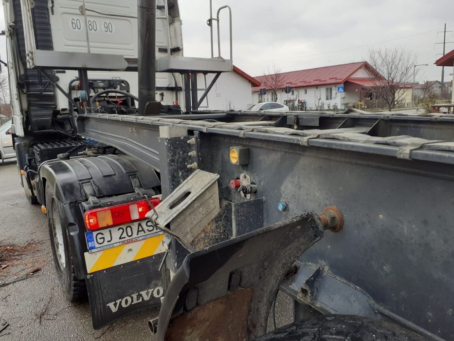 Volvo fh 500 650000 km 2008 cu semiremorca aluminiu schimb utilaje