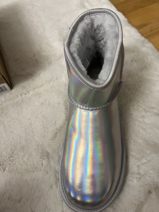 UGG Iridescent marimea 40