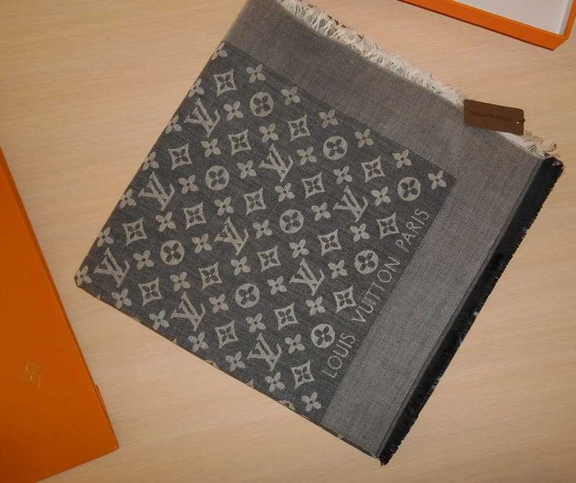 Eșarfă pentru femei Louis Vuitton 0336