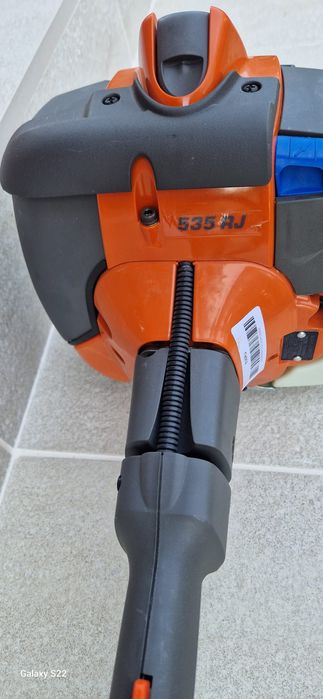 Husqvarna motocoasă pe benzină