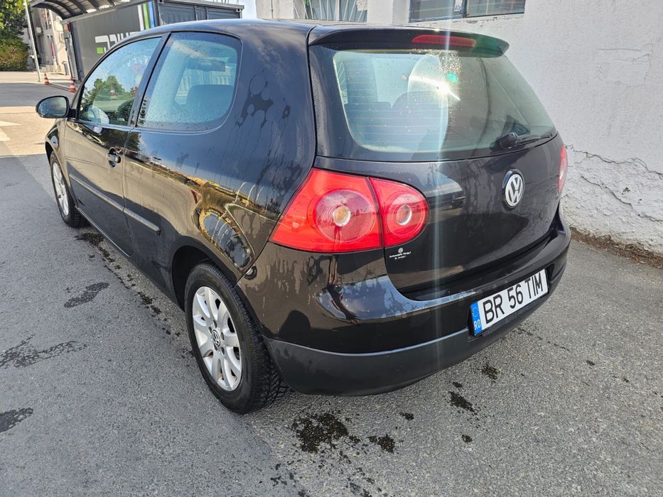 Proprietar Vând VW Golf 5 1.4i - Unic proprietar în RO