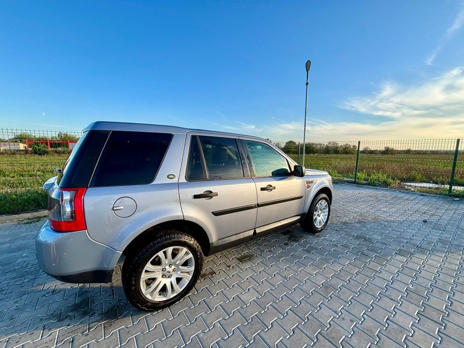 Vând Land Rover Freelander 2