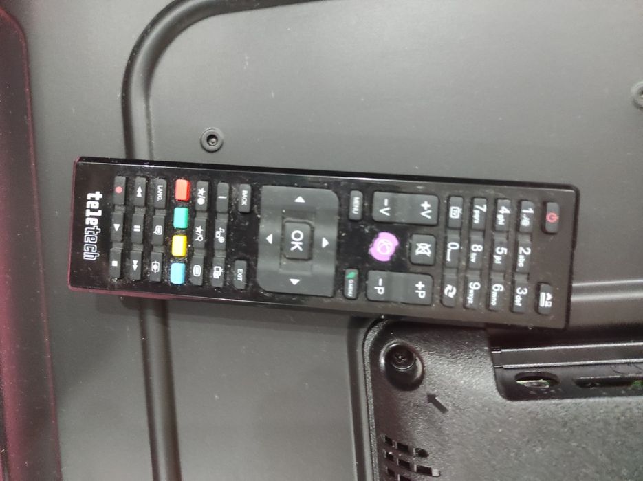 Vând tv Teletech 81 cm non-smart