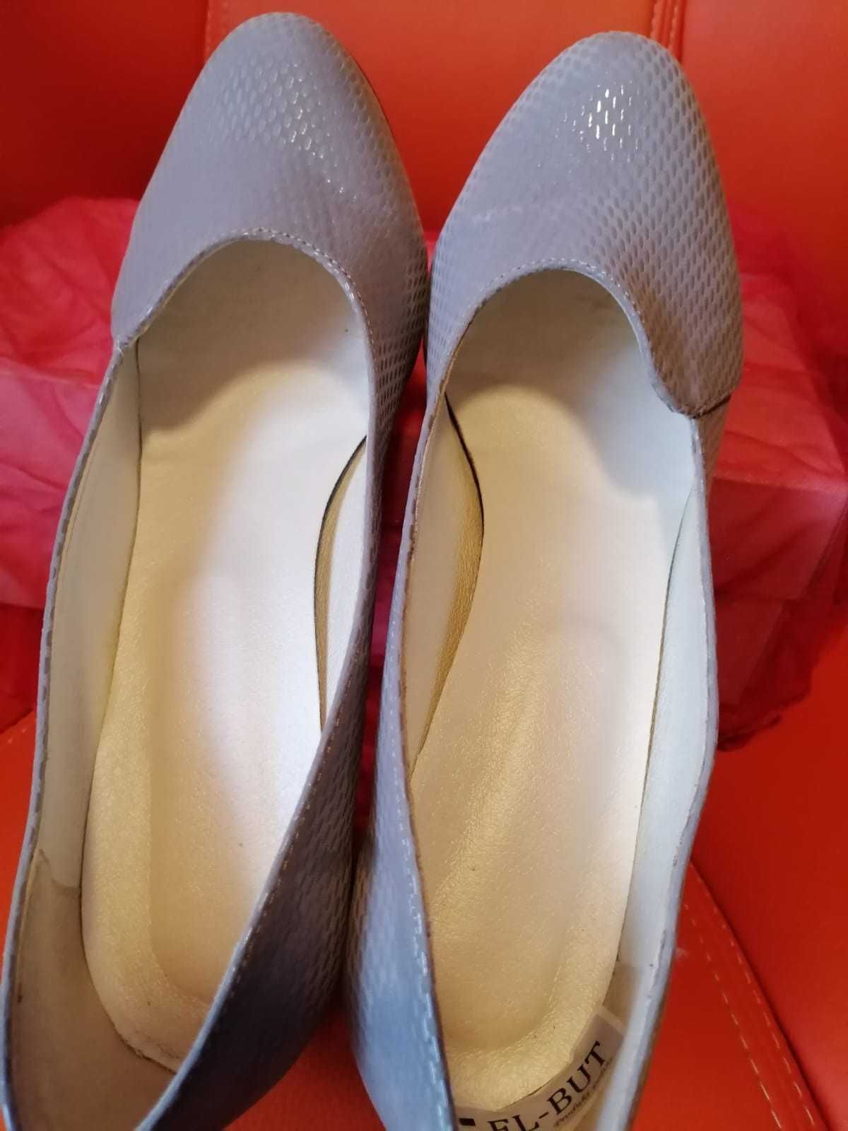 Pantofii dama, piele, toc mic, 41, gri