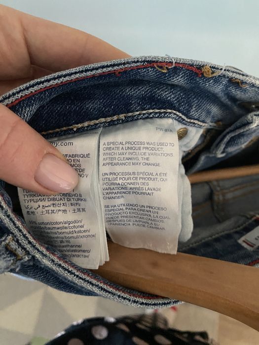 Blugi dama Tommy Hilfiger 27