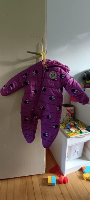 Космонавти/ Бебешки гащеризони