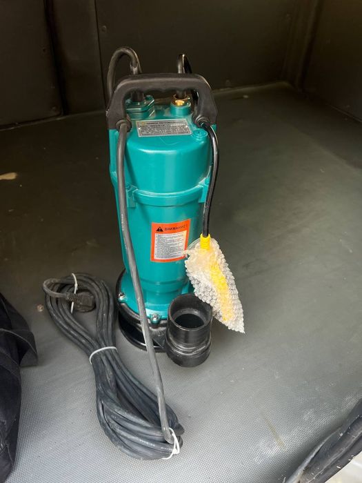 Погружной насос новый