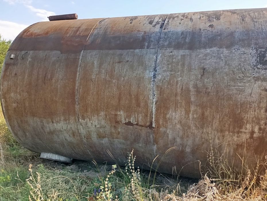 Ёмкости бочки цистерны резервуары под воду и гсм 25 кубов и 15