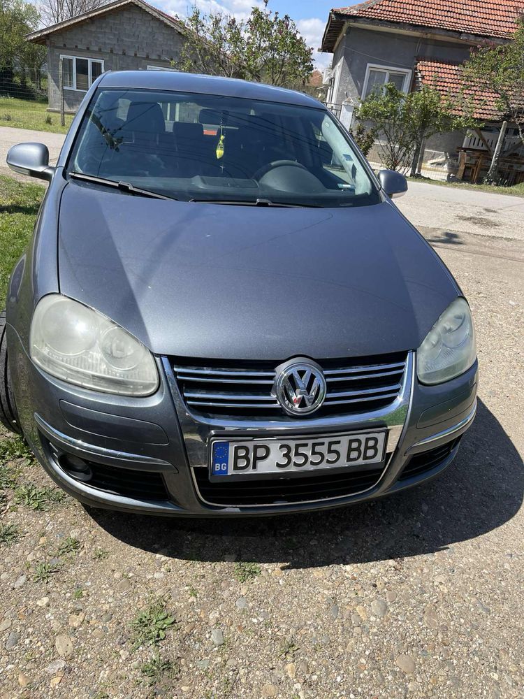 Vw Jetta 2009г 1,6 бензин