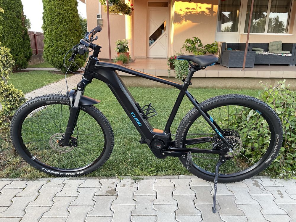 Bicicleta electrica Cube Reaction Bosch CX 29”