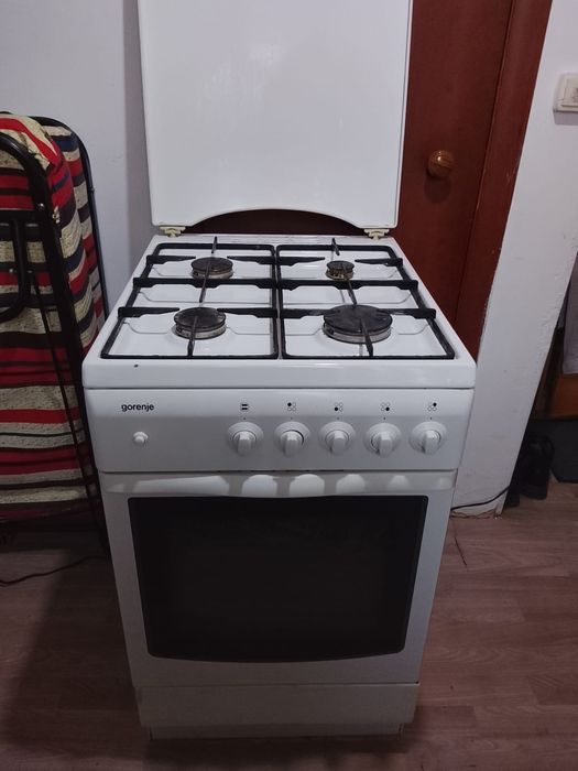 Газовая плиту рабочая